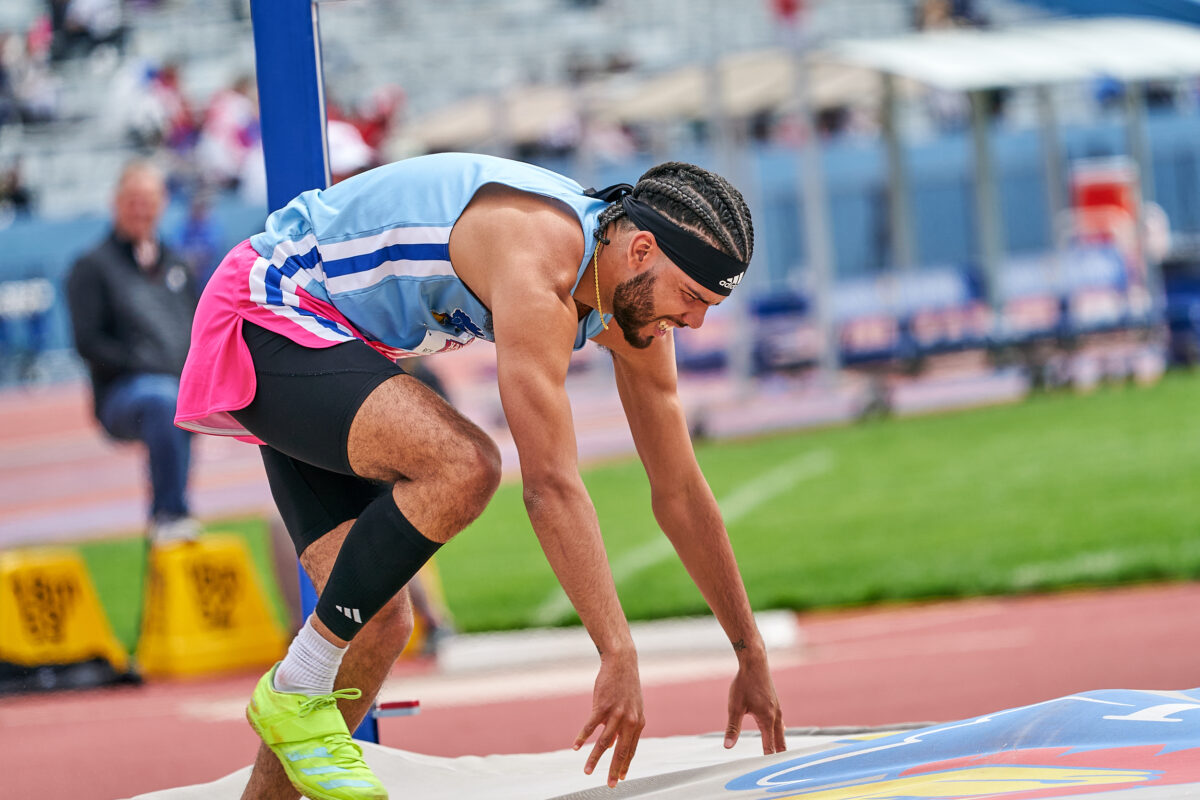 Photo Gallery Wideranging KU track and field action on Kansas Relays